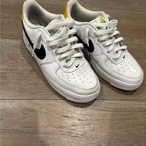 Air Force 1s LV8 ‘Have A Nike Day’